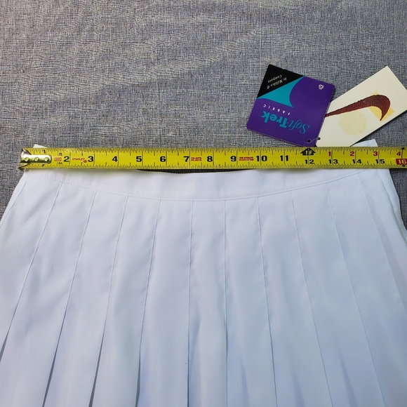 Vintage NWT Nike White Pleated Tennis Skirt Size Medium - Picture 5 of 10